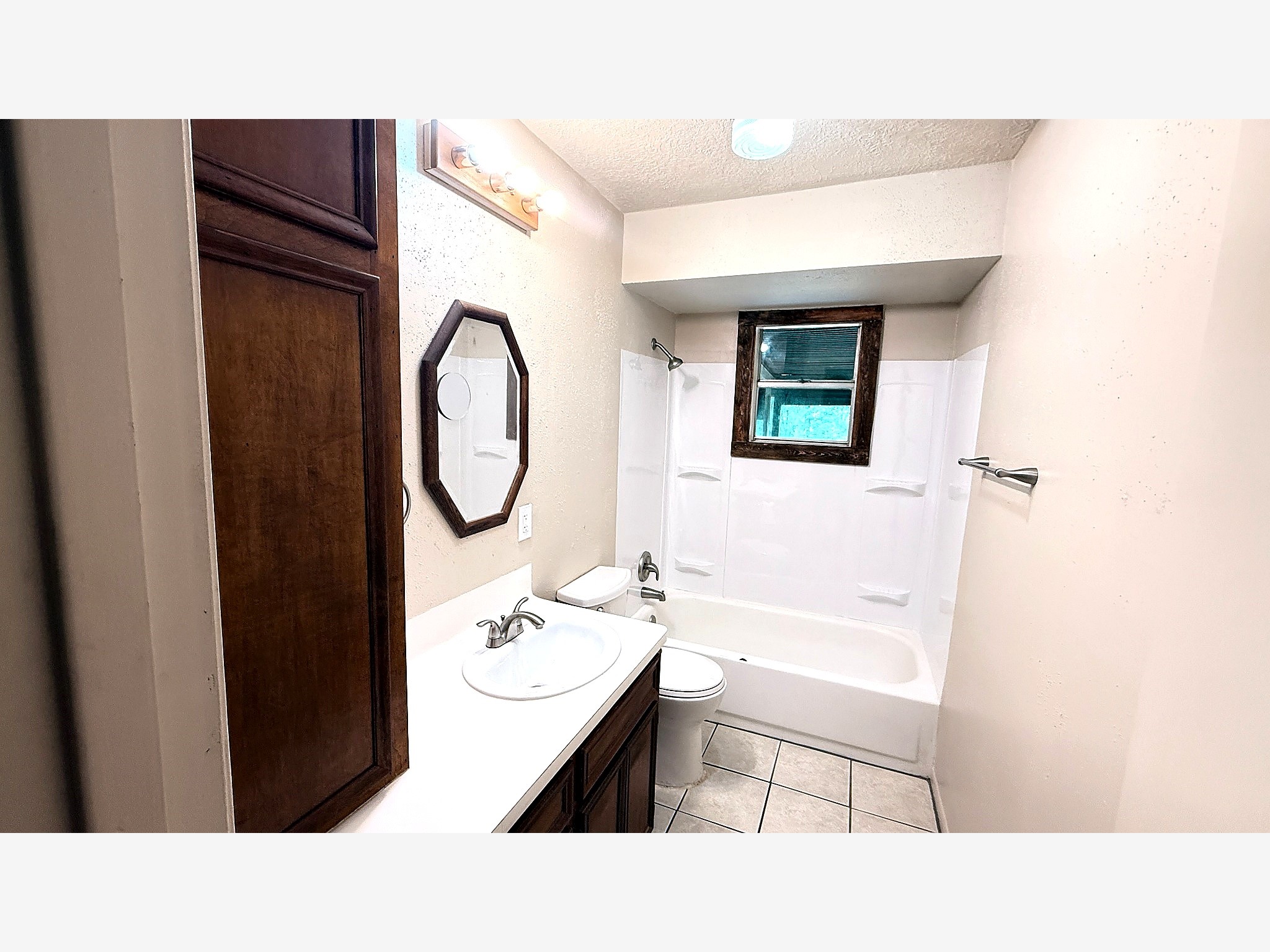5801 Sapp Road Conroe, TX 77304 - Photo 18 of 35 Bathroom