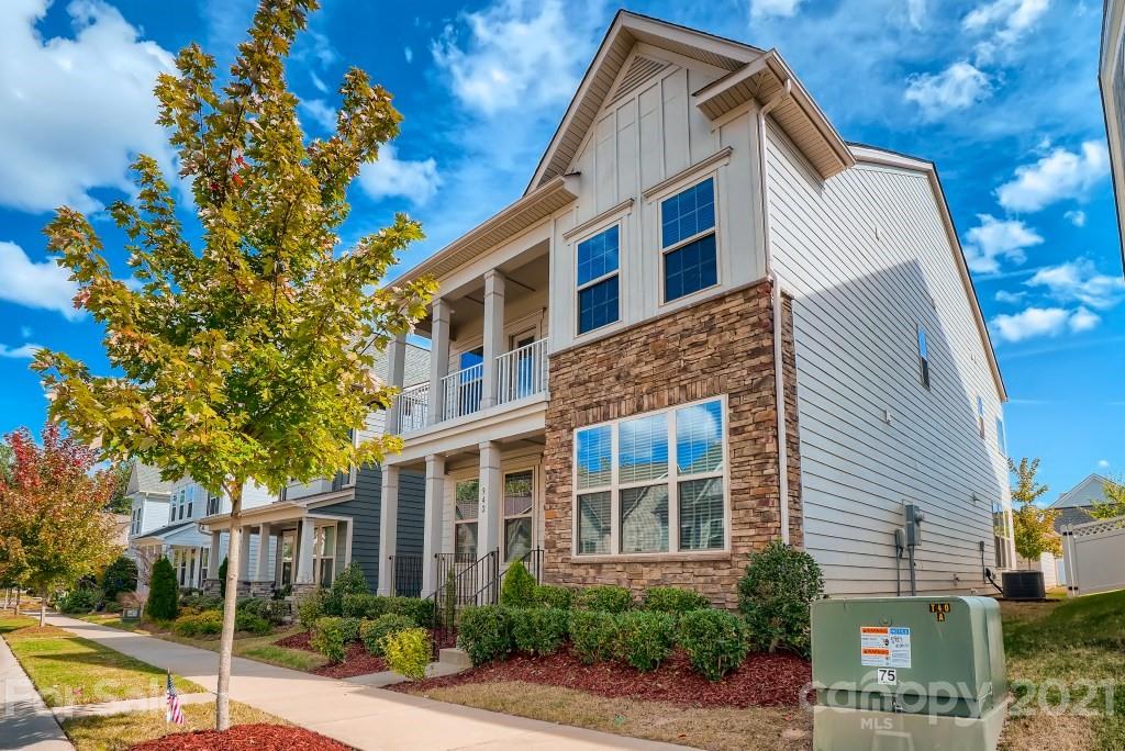 942 Emory Lane Fort Mill, SC 29708 - Photo 2 of 33