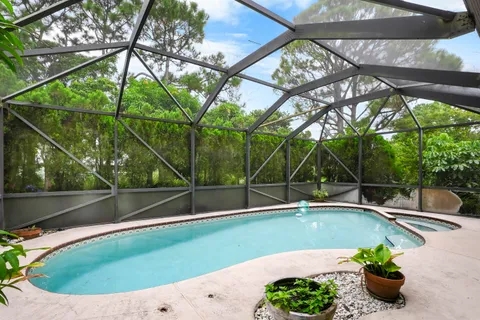 $465,000 | 472 Southeast Majestic Terrace, Port St. Lucie, FL 34983