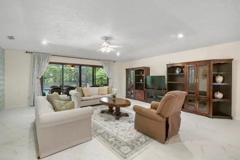 $465,000 | 472 Southeast Majestic Terrace, Port St. Lucie, FL 34983