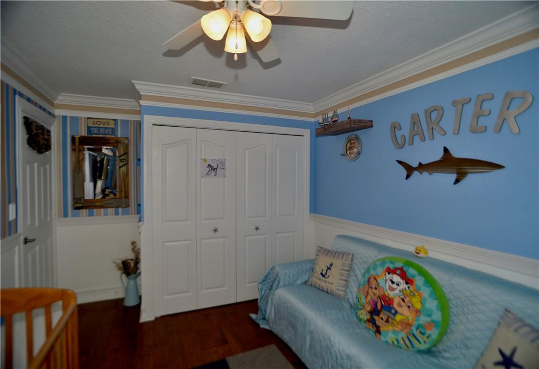 9812 Spanish Isles Drive Boca Raton, FL 33496 - Photo 26 of 44 a living room with a couch