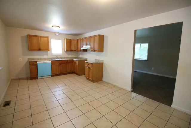 $160,000 | 1540 Outer Ln Drive, Ypsilanti, MI 48198