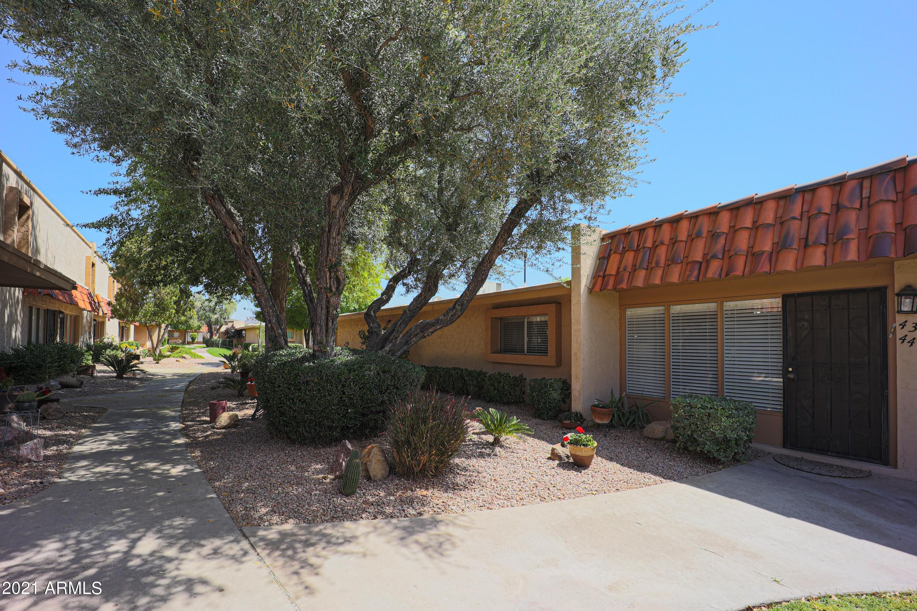 1320 East Bethany Home Road, Unit 43 Phoenix, AZ 85014 - Photo 3 of 35 Front Unit