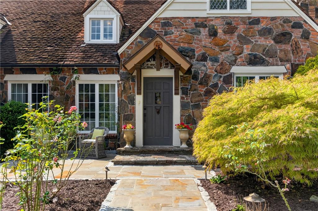 3626 Kingsboro Road Northeast Atlanta, GA 30319 - Photo 2 of 69 Gallery Image 2