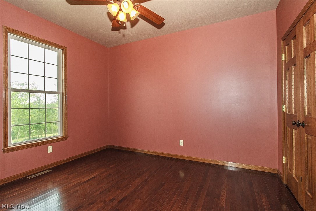 51715 Scales Road Bellaire, OH 43906 - Photo 17 of 35 Gallery Image 17