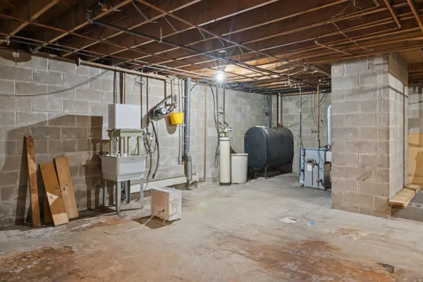 $195,000 | 1172 Rustic Hills Drive, Union City, MI 49094