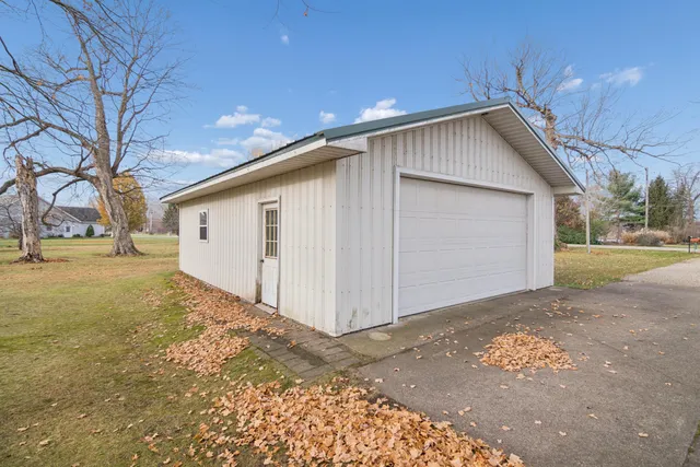 $195,000 | 1172 Rustic Hills Drive, Union City, MI 49094
