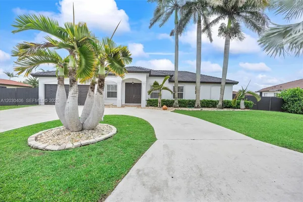 $669,900 | 28105 Southwest 166th Court, Homestead, FL 33033