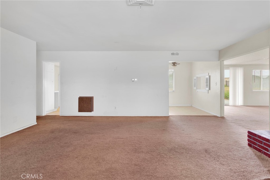 18190 Hiawatha Road Apple Valley, CA 92307 - Photo 11 of 44