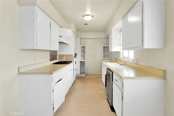 $319,000 | 18190 Hiawatha Road, Apple Valley, CA 92307