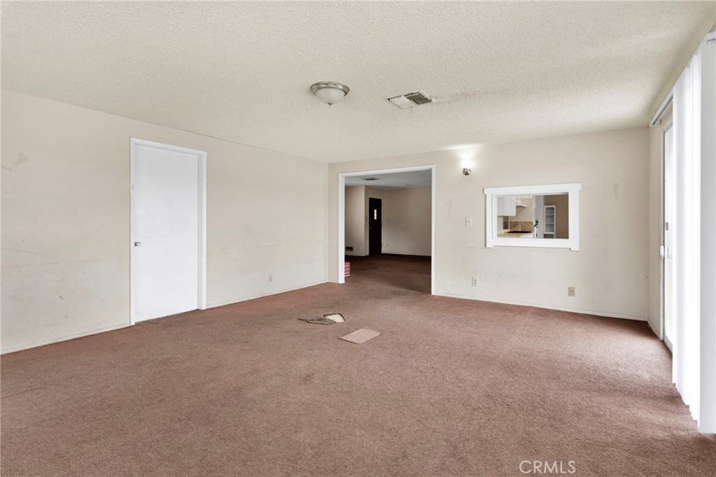 18190 Hiawatha Road Apple Valley, CA 92307 - Photo 21 of 44