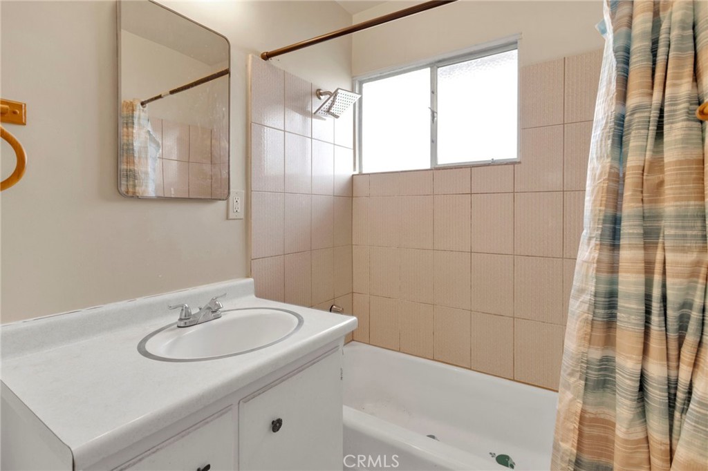 18190 Hiawatha Road Apple Valley, CA 92307 - Photo 23 of 44