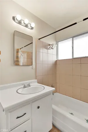 $319,000 | 18190 Hiawatha Road, Apple Valley, CA 92307