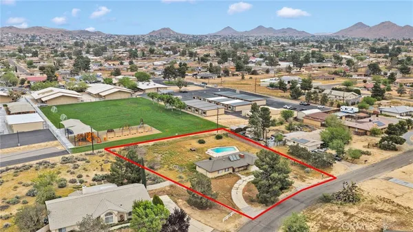 $319,000 | 18190 Hiawatha Road, Apple Valley, CA 92307