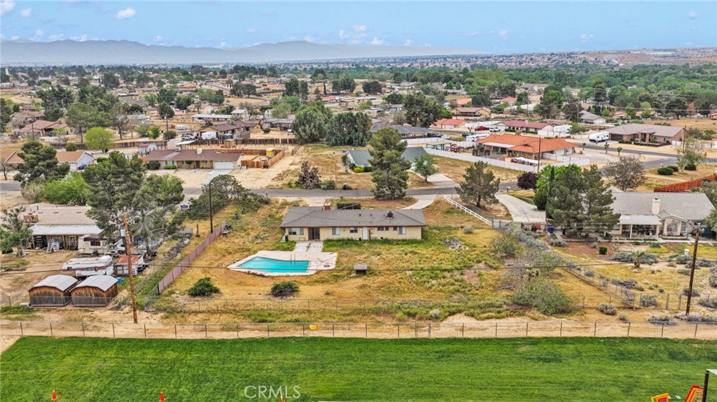 18190 Hiawatha Road Apple Valley, CA 92307 - Photo 42 of 44