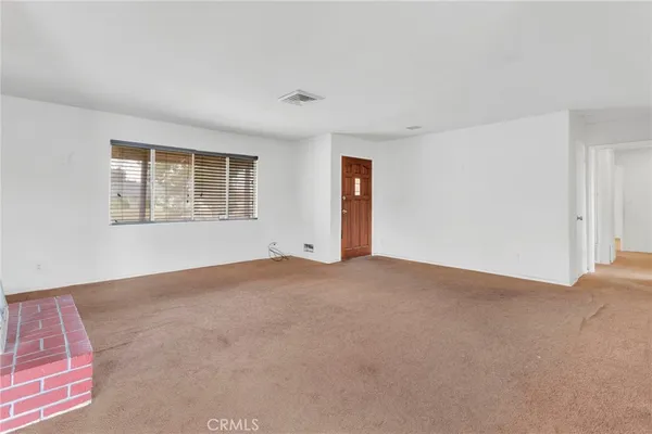 $319,000 | 18190 Hiawatha Road, Apple Valley, CA 92307