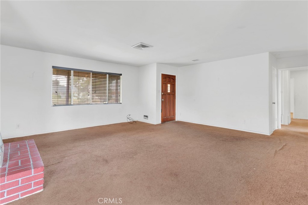 18190 Hiawatha Road Apple Valley, CA 92307 - Photo 10 of 44