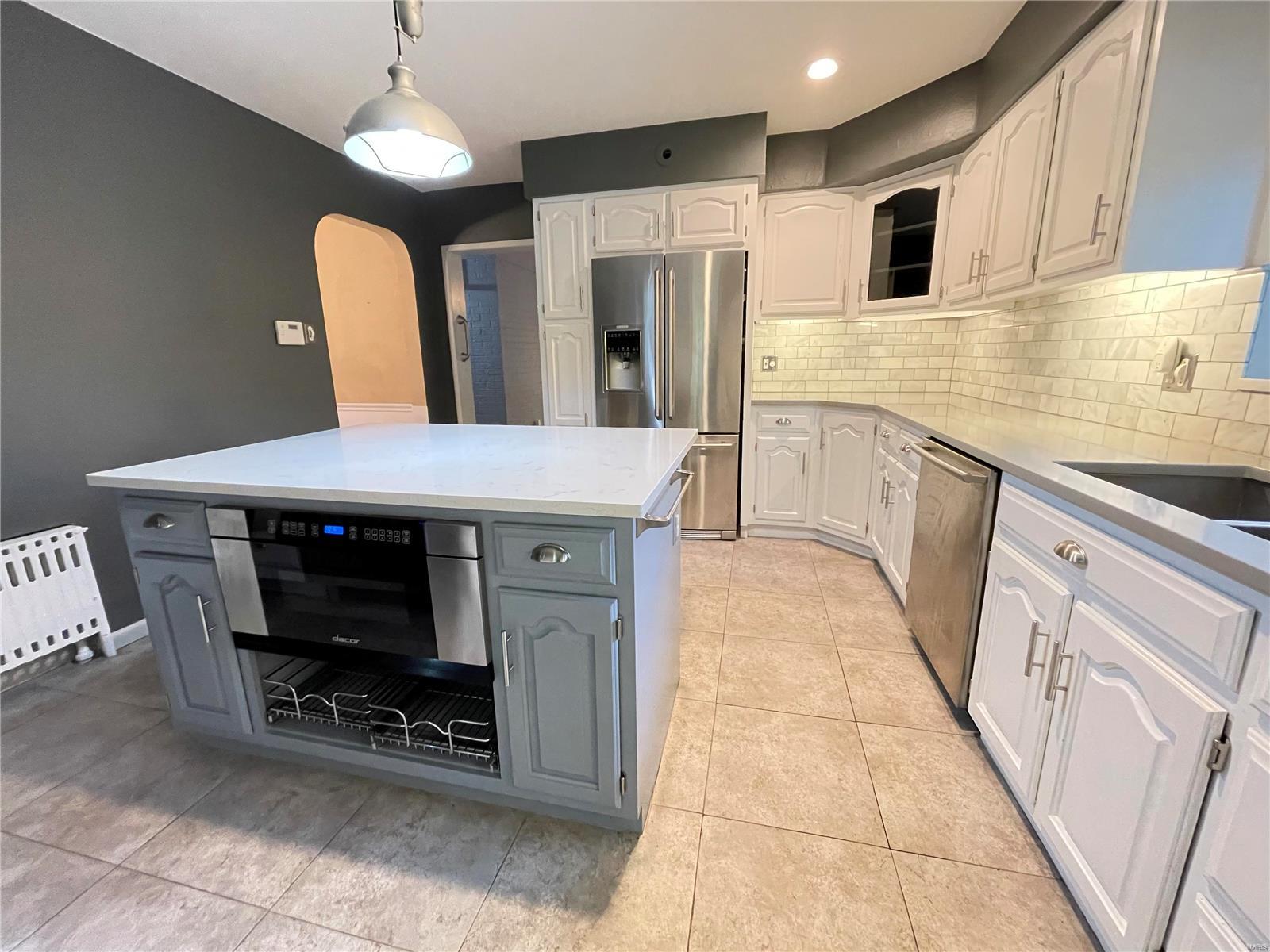 21 Robin Hill Lane Belleville, IL 62221 - Photo 11 of 42