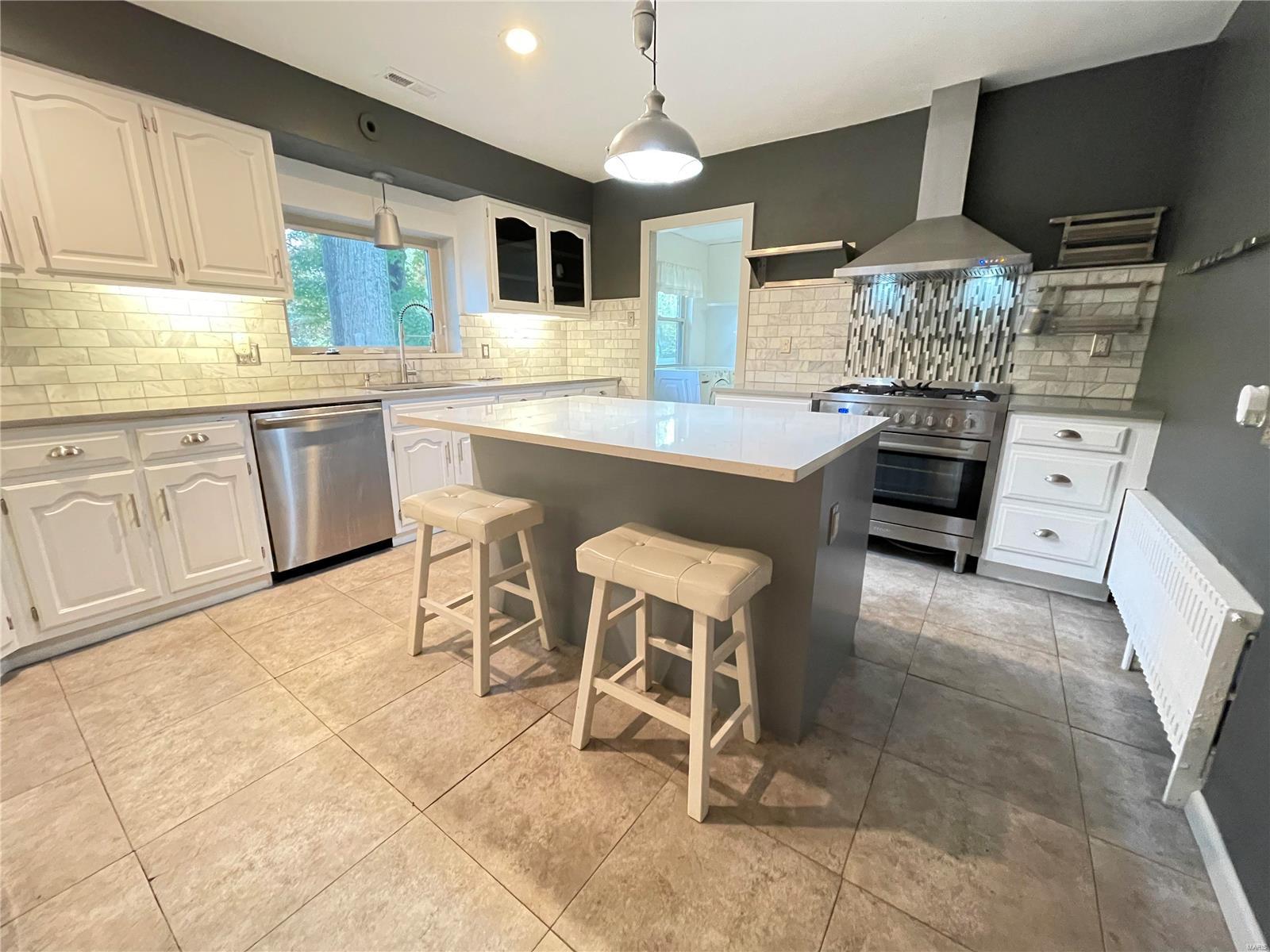 21 Robin Hill Lane Belleville, IL 62221 - Photo 9 of 42