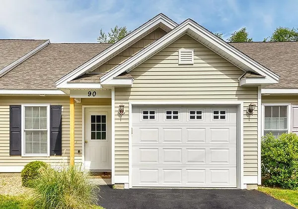 $299,000 | 28 Owens Drive, Unit 90, Swanzey, NH 03446