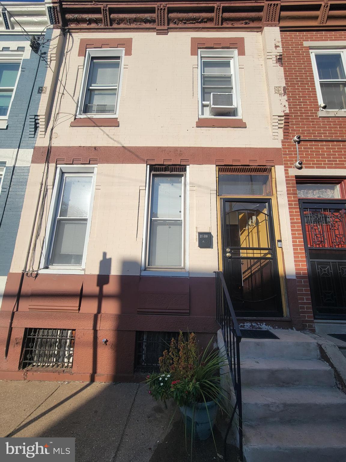 2530 North 12th Street Philadelphia, PA 19133 - Photo 1 of 88 Gallery Image 1