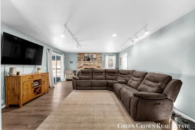 $375,000 | 12449 Catalpa Avenue, Grant, MI 49327