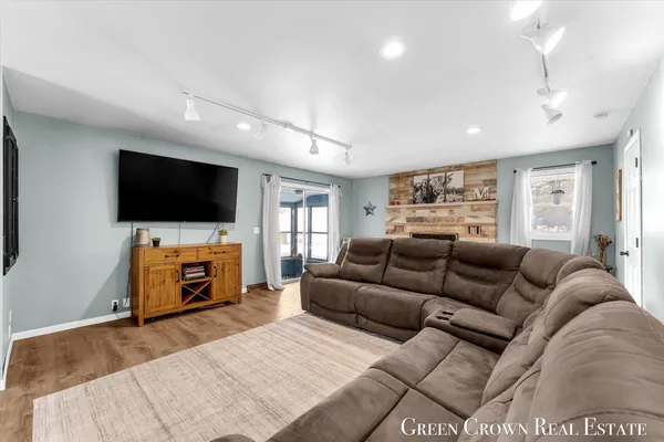 $365,000 | 12449 Catalpa Avenue, Grant, MI 49327