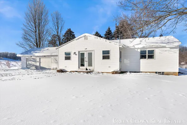 $365,000 | 12449 Catalpa Avenue, Grant, MI 49327