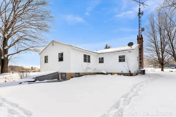 $365,000 | 12449 Catalpa Avenue, Grant, MI 49327