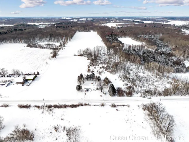 $375,000 | 12449 Catalpa Avenue, Grant, MI 49327