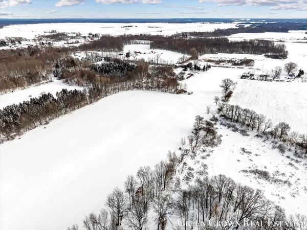 $365,000 | 12449 Catalpa Avenue, Grant, MI 49327