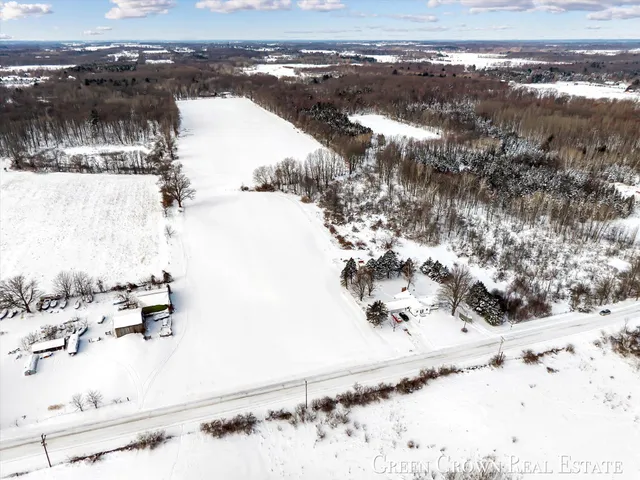 $375,000 | 12449 Catalpa Avenue, Grant, MI 49327