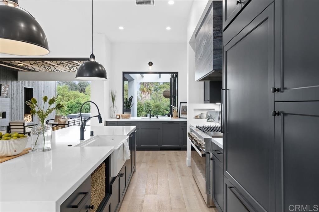 121 Avenida Esperanza Encinitas, CA 92024 - Photo 14 of 25