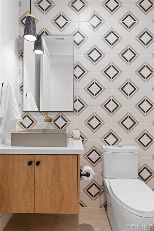 121 Avenida Esperanza Encinitas, CA 92024 - Photo 21 of 25