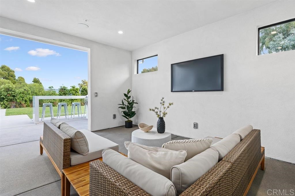 121 Avenida Esperanza Encinitas, CA 92024 - Photo 23 of 25