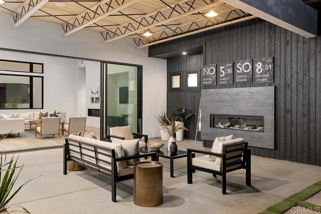 121 Avenida Esperanza Encinitas, CA 92024 - Photo 9 of 25