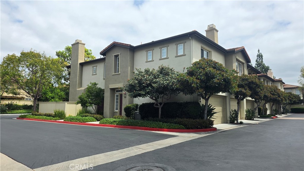 447 Ridgeway Irvine, CA 92620 - Photo 1 of 88