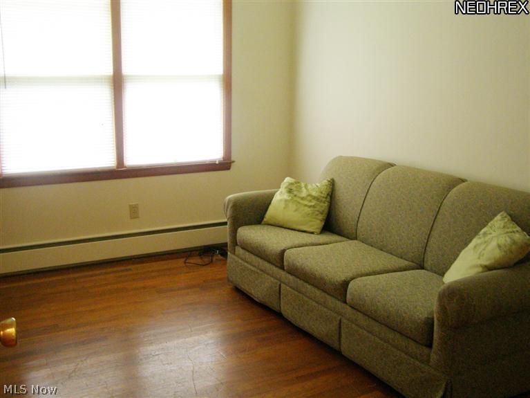 203 Richmond Road Cleveland, OH 44143 - Photo 8 of 19