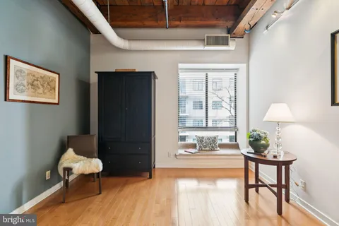 $267,500 | 301 Race Street, Unit 410, Philadelphia, PA 19106
