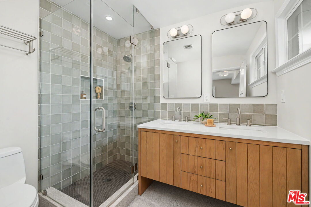 975 Pepperhill Road Pasadena, CA 91107 - Photo 14 of 26 Gallery Image 14