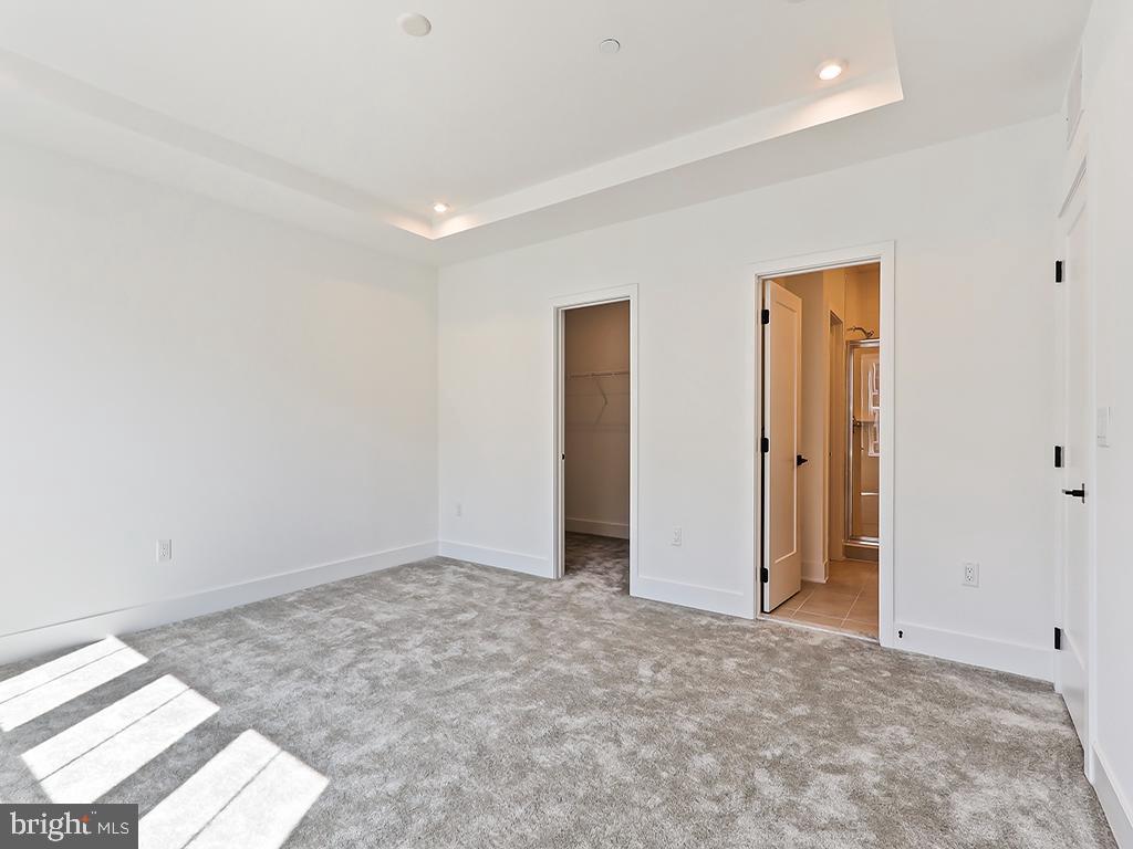 6105 Vivaldi Road Princeton, NJ 08540 - Photo 21 of 28 an empty room with closet