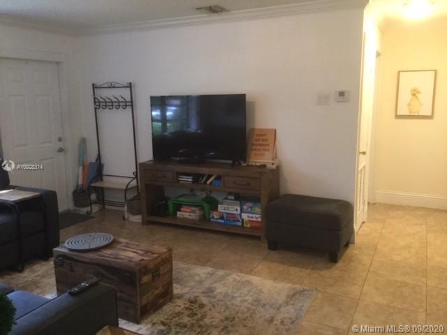 11301 Southwest 81st Road Pinecrest, FL 33156 - Photo 17 of 23 unit 2