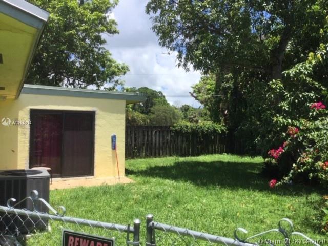 11301 Southwest 81st Road Pinecrest, FL 33156 - Photo 21 of 23 unit 2 backyard