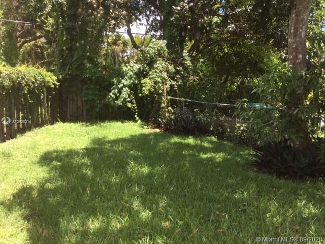 11301 Southwest 81st Road Pinecrest, FL 33156 - Photo 23 of 23 unit 2 backyard