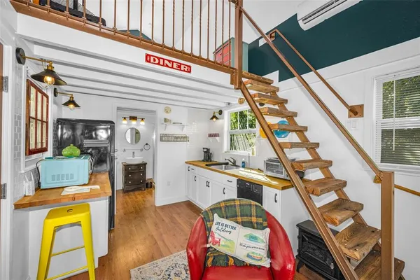 $520,000 | 3411 West Bay Avenue, Tampa, FL 33611