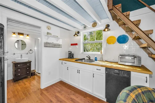 $520,000 | 3411 West Bay Avenue, Tampa, FL 33611