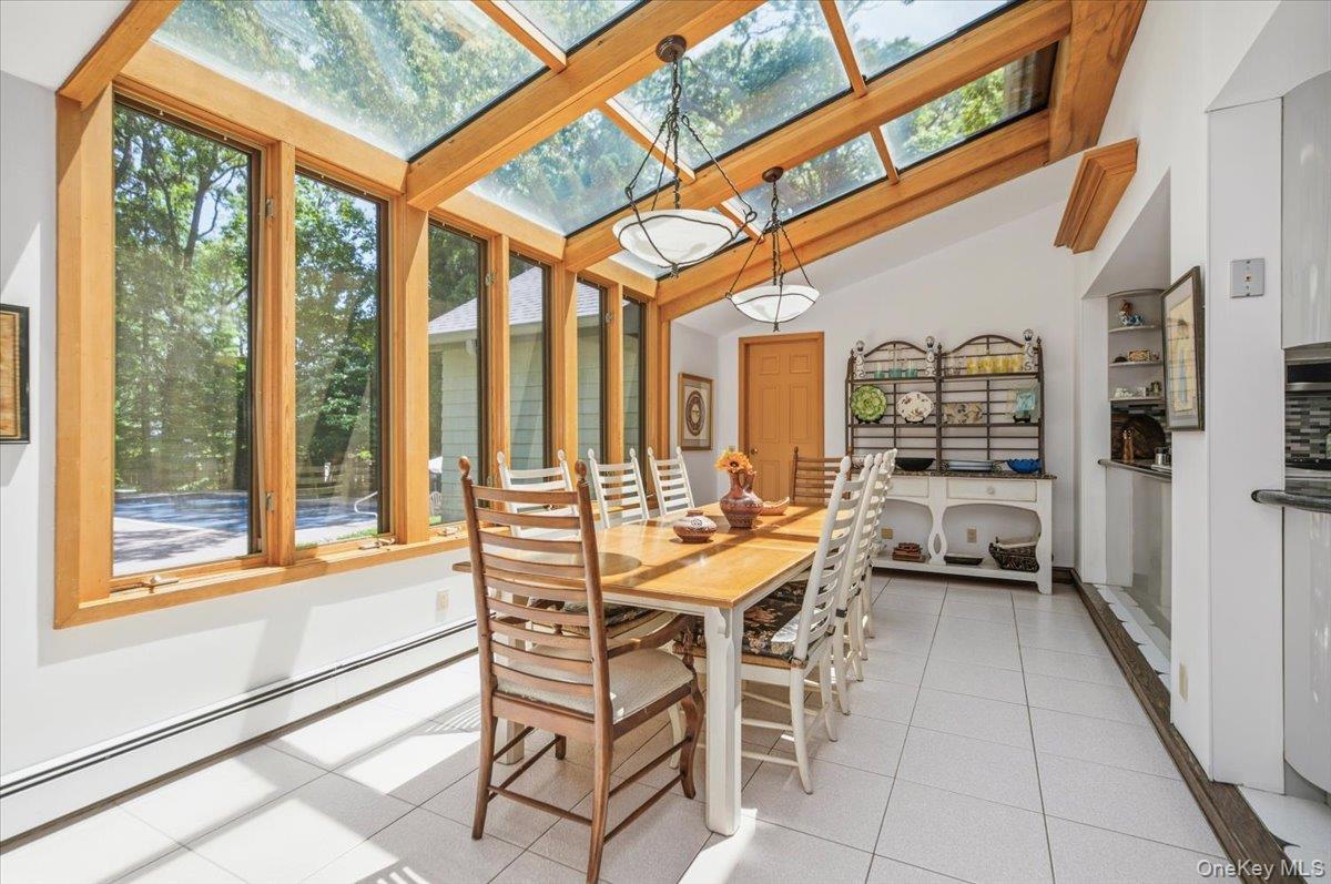 33 Meadowfarm Road East Islip, NY 11730 - Photo 11 of 41