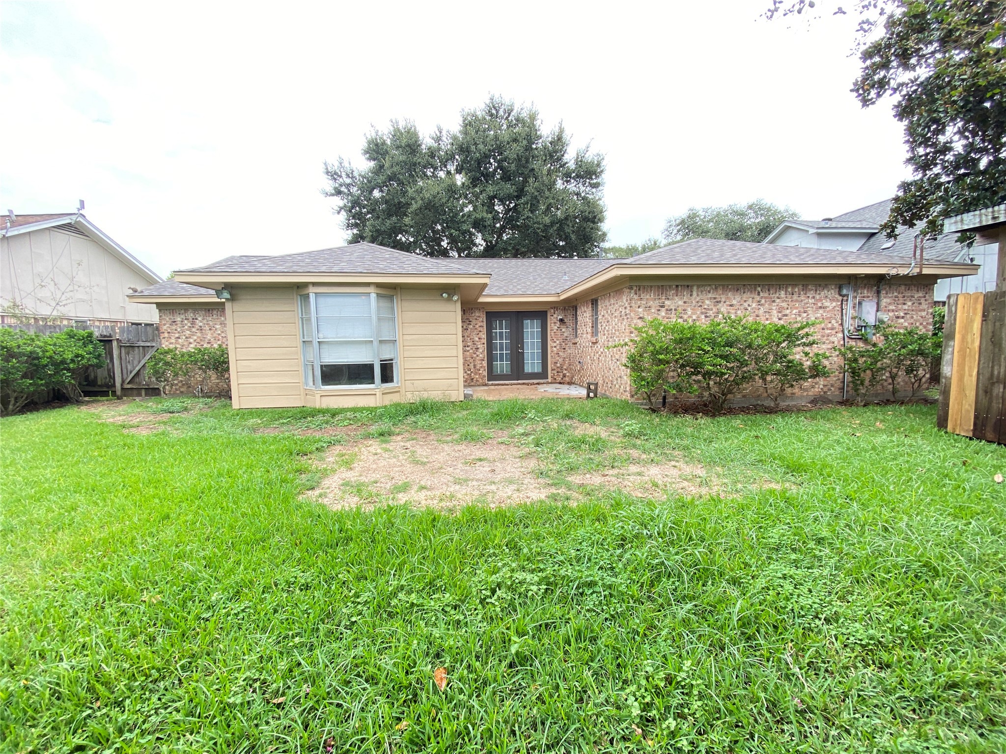 2233 Ripple Creek Drive Rosenberg, TX 77471 - Photo 37 of 39 a view of a house with yard and a garden