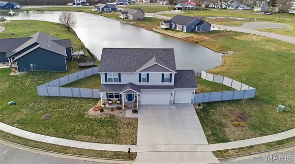 $520,000 | 1232 Winding Oaks Lane, Mascoutah, IL 62258