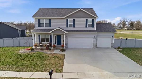$520,000 | 1232 Winding Oaks Lane, Mascoutah, IL 62258